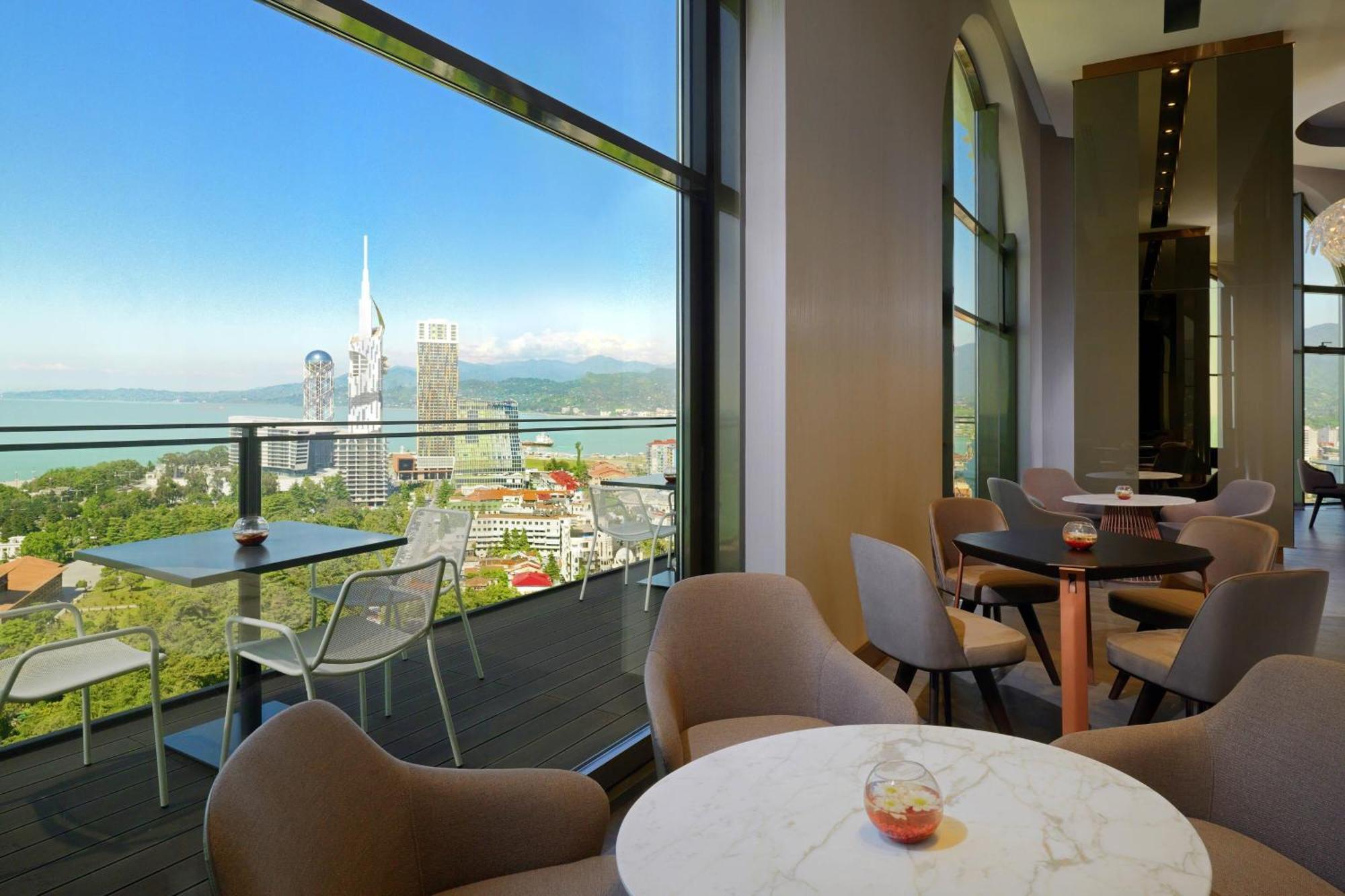 Sheraton Batumi Hotel Eksteriør billede View from the Sky Bar